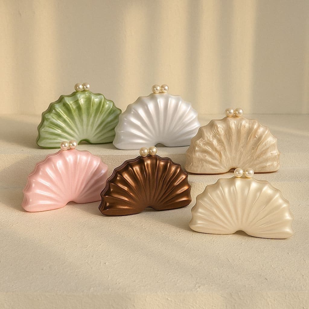 Shell Acrylic Clutch BA004