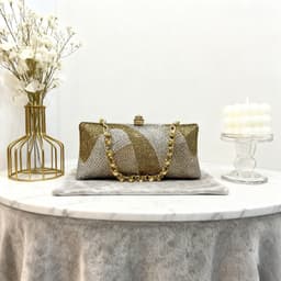 Horizontal Square Clutch thumbnail 4
